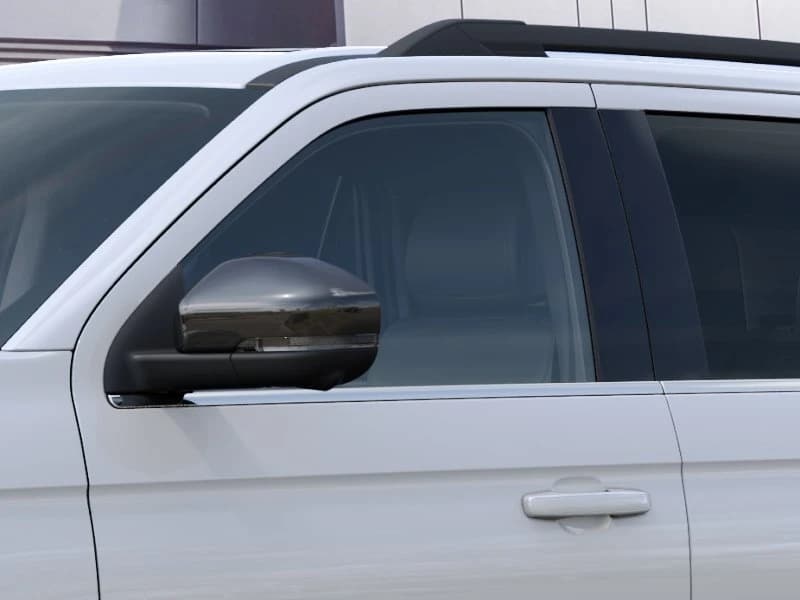 Ford Expedition Active 4x4 2027 — side view