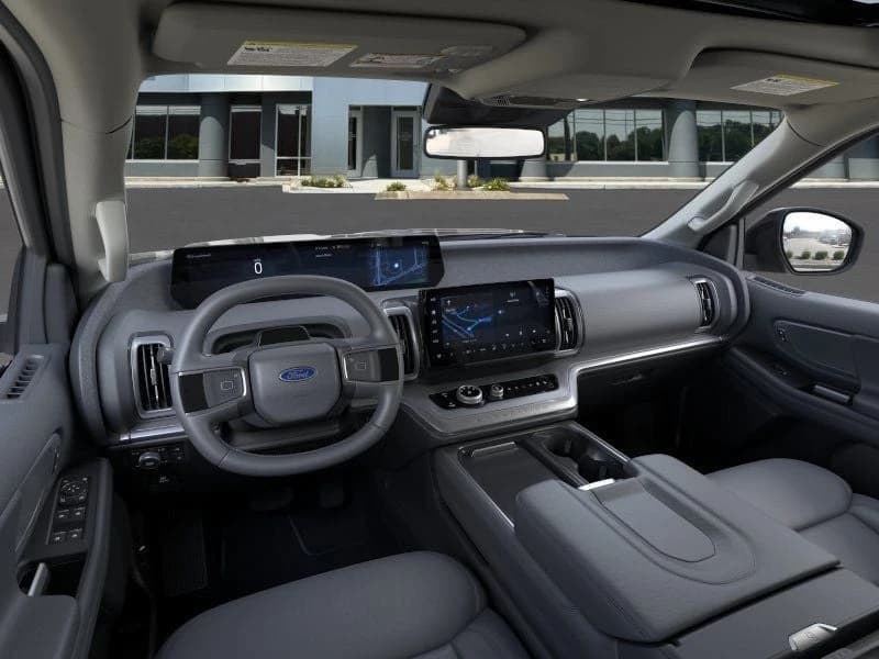 Ford Expedition Active 4x4 2026 — side view