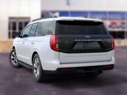 Ford Expedition Active 4x4 2027 — side view