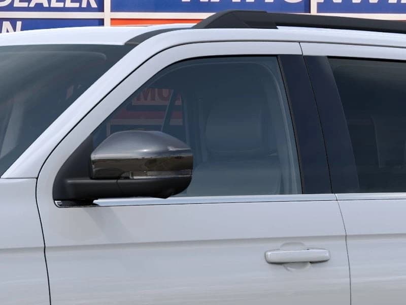 Ford Expedition Active 4x4 2027 — side view