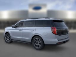 Ford Expedition Active 4x4 2026 — side view