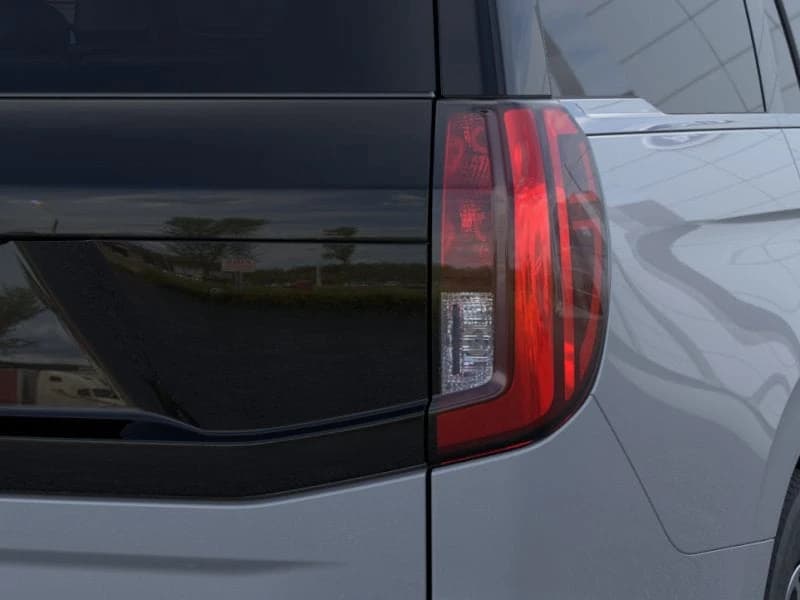 Ford Expedition Active 4x4 2026 — side view