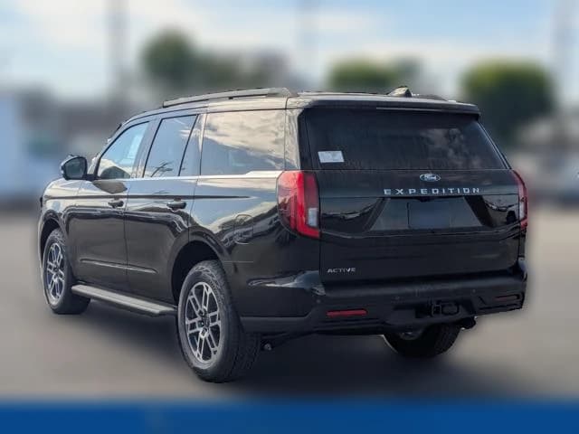 Ford Expedition Active 4x4 2026 — side view