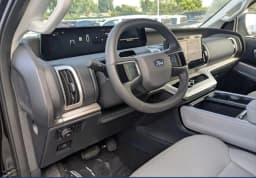 Ford Expedition Active 4x4 2026 — side view