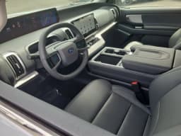 Ford Expedition Active 4x4 2026 — side view