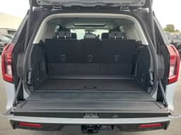 Ford Expedition Active 4x4 2026 — side view