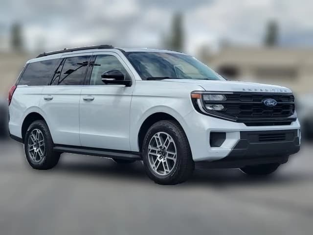 Ford Expedition Active 4x4 2026 — side view