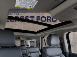 Ford Expedition Active 4x4 2027 — side view
