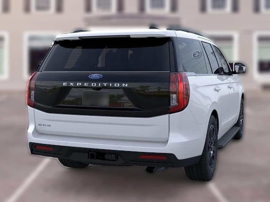 Ford Expedition Active 4x4 2026 — side view
