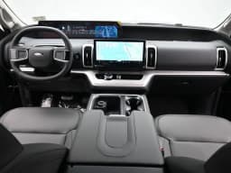 Ford Expedition Active 4x4 2026 — side view
