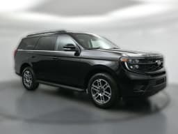Ford Expedition Active 4x4 2026 — side view
