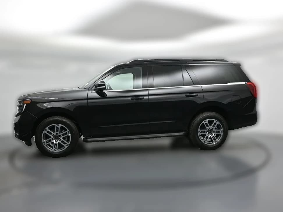 Ford Expedition Active 4x4 2026 — side view