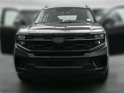 Ford Expedition Active 4x4 2026 — side view