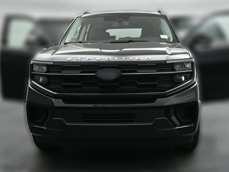 Ford Expedition Active 4x4 2026 — side view