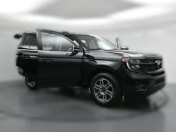 Ford Expedition Active 4x4 2026 — side view