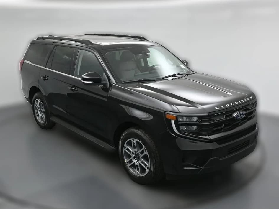 Ford Expedition Active 4x4 2026 — side view
