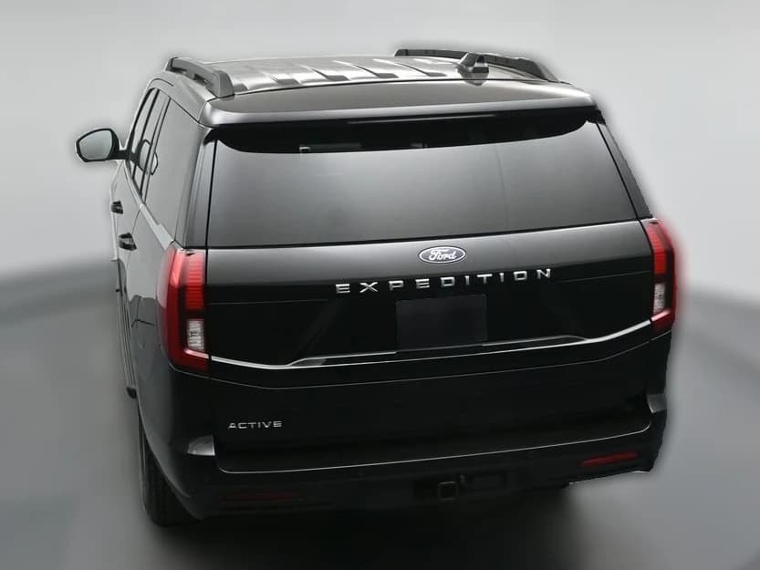 Ford Expedition Active 4x4 2026 — side view