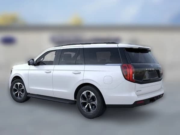Ford Expedition Active 4x4 2026 — side view