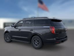 Ford Expedition Active 4x4 2026 — side view