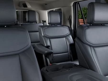 Ford Expedition Active 4x4 2027 — side view