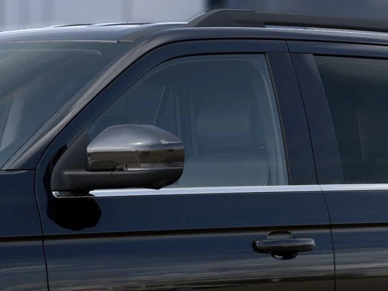 Ford Expedition Active 4x4 2027 — side view
