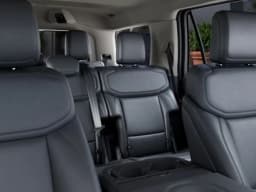Ford Expedition Active 4x4 2027 — side view