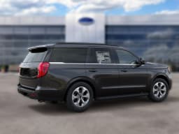Ford Expedition Active 4x4 2027 — side view