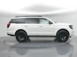 Ford Expedition Active 4x4 2026 — side view