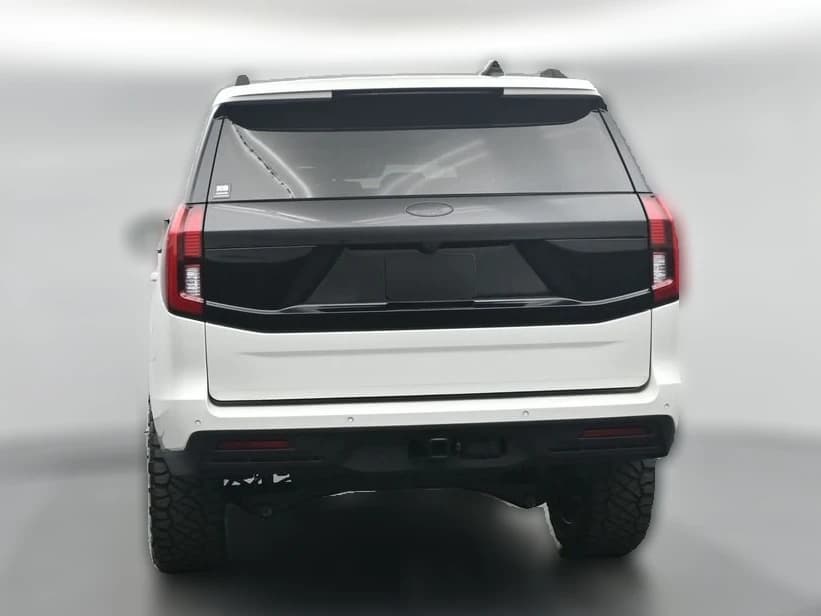 Ford Expedition Active 4x4 2026 — side view
