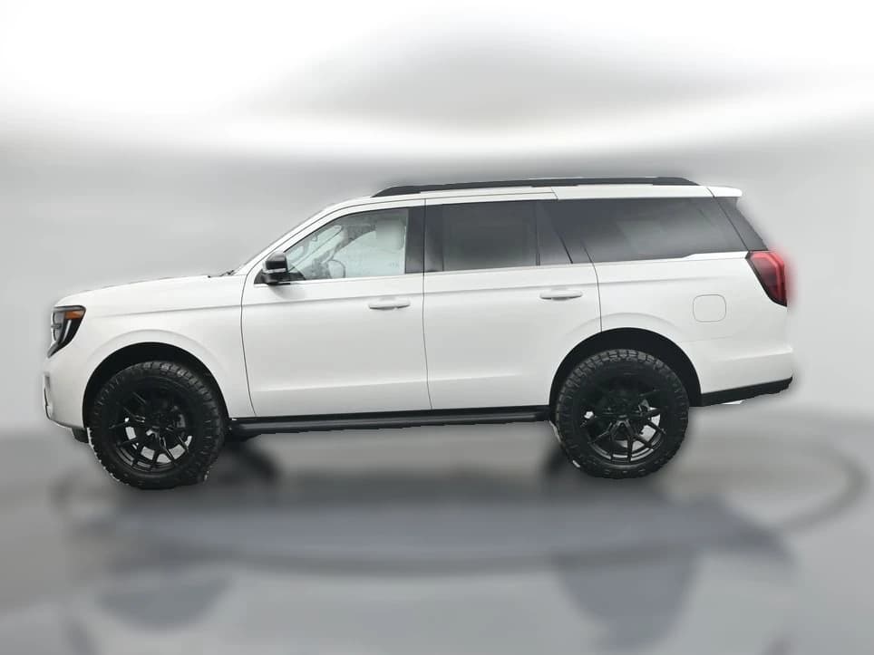 Ford Expedition Active 4x4 2026 — side view