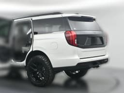 Ford Expedition Active 4x4 2026 — side view
