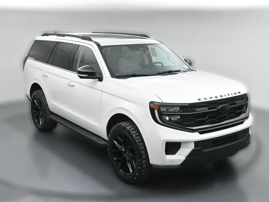 Ford Expedition Active 4x4 2026 — side view