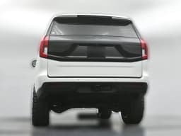 Ford Expedition Active 4x4 2026 — side view