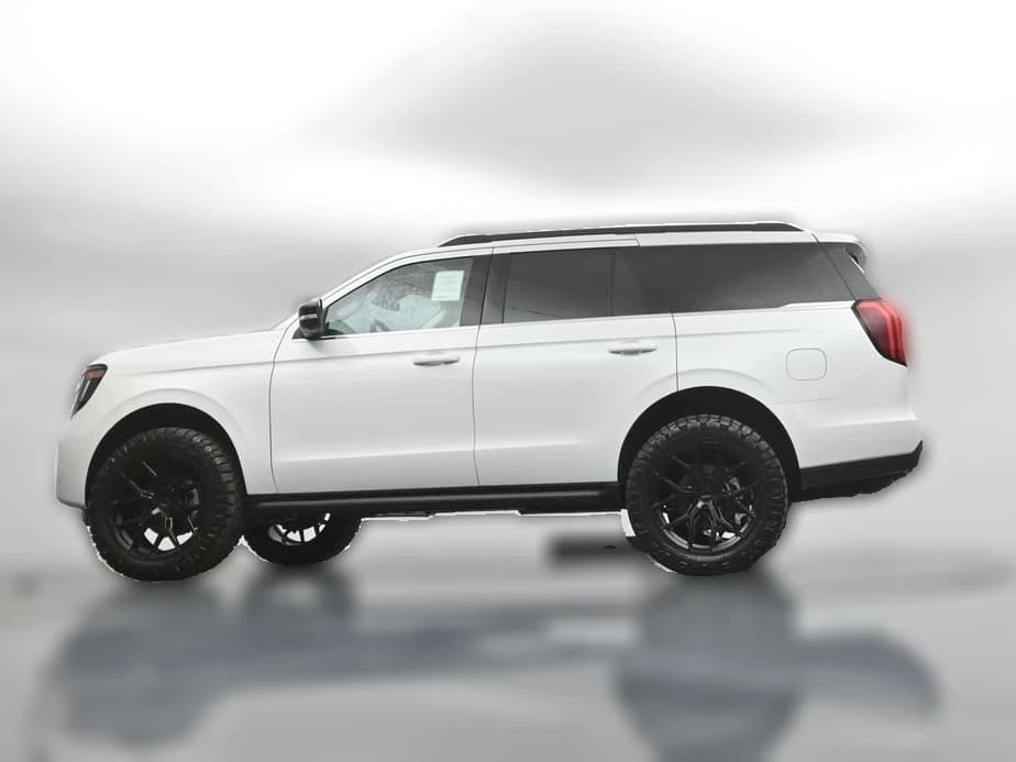Ford Expedition Active 4x4 2026 — side view
