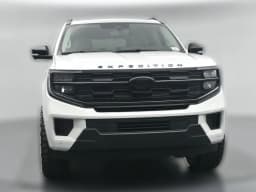 Ford Expedition Active 4x4 2026 — side view