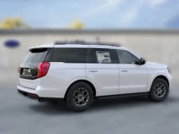 Ford Expedition Active 4x4 2027 — side view