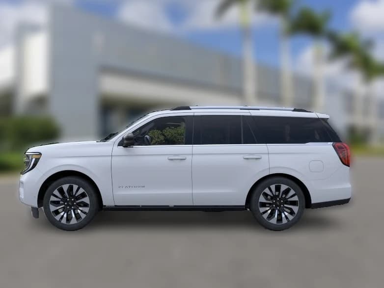Ford Expedition Platinum 4x4 2026 — side view
