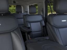 Ford Expedition Platinum 4x4 2026 — side view