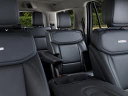 Ford Expedition Platinum 4x4 2027 — side view