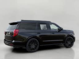 Ford Expedition Platinum 4x4 2027 — side view