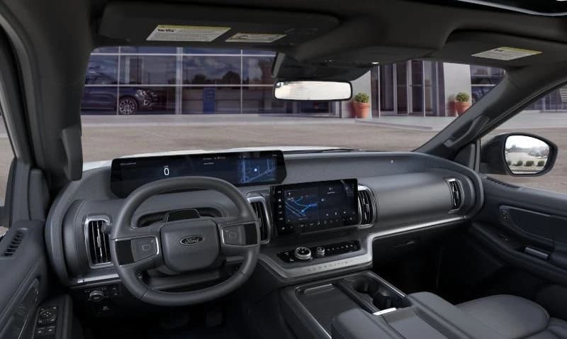 Ford Expedition Platinum 4x4 2026 — side view