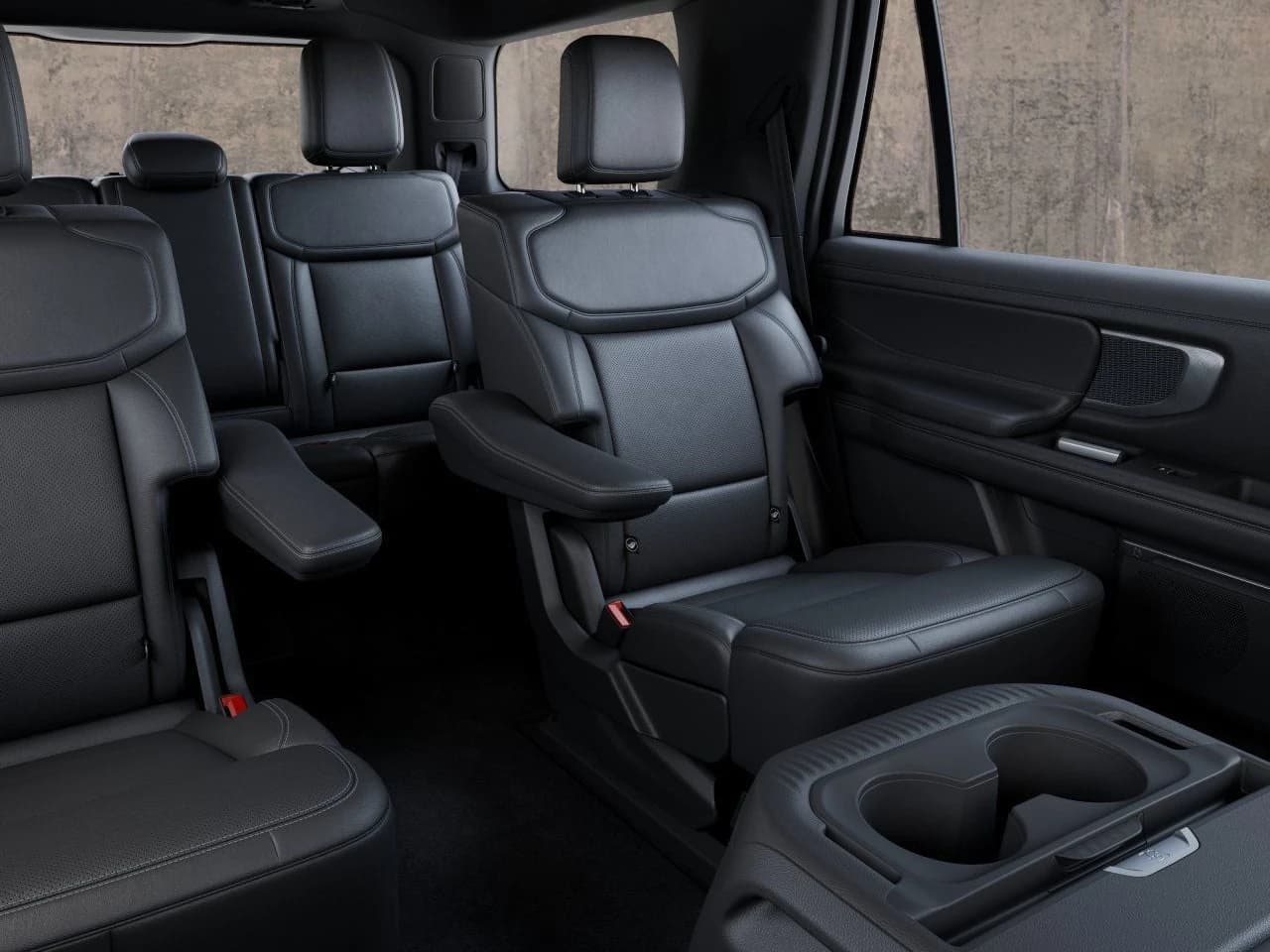 Ford Expedition Platinum 4x4 2027 — side view