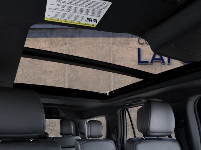 Ford Expedition Platinum 4x4 2027 — side view