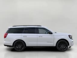 Ford Expedition Platinum 4x4 2027 — side view
