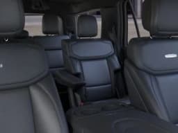Ford Expedition Platinum 4x4 2026 — side view