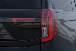 Ford Expedition Platinum 4x4 2026 — side view