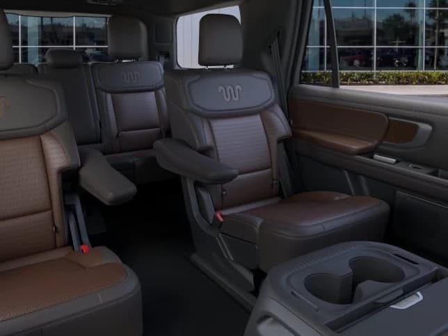 Ford Expedition King Ranch 4x4 2026 — side view