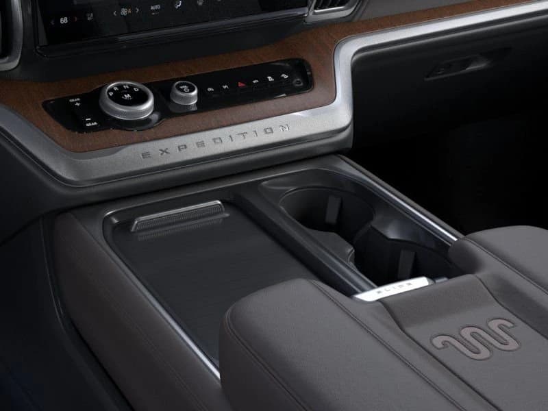 Ford Expedition King Ranch 4x4 2026 — side view