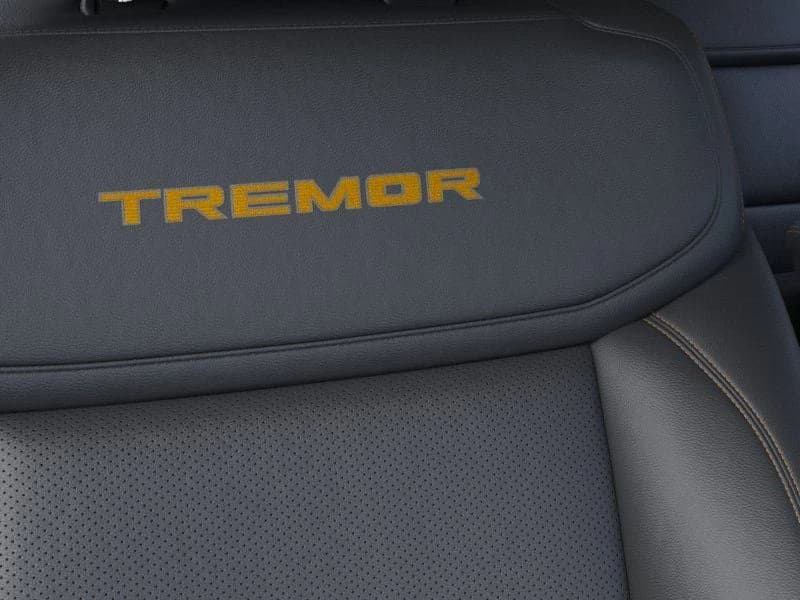 Ford Expedition Tremor 4x4 2025 — side view