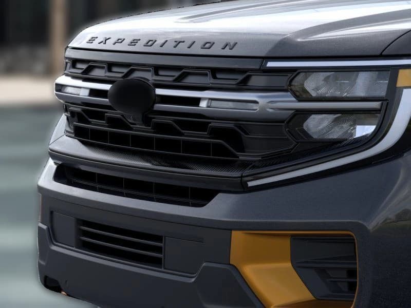 Ford Expedition Tremor 4x4 2025 — side view